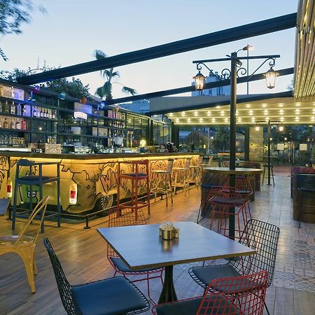 Voswos Garage Coffee Hotel Antalya Exteriör bild