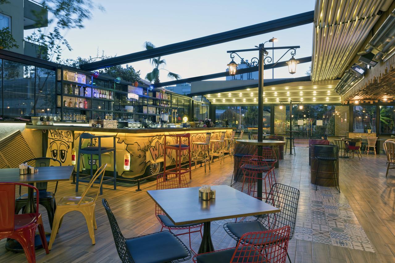 Voswos Garage Coffee Hotel Antalya Exteriör bild